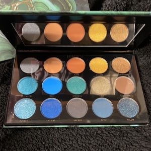 Hipdot Cenote Eyeshadow Palette